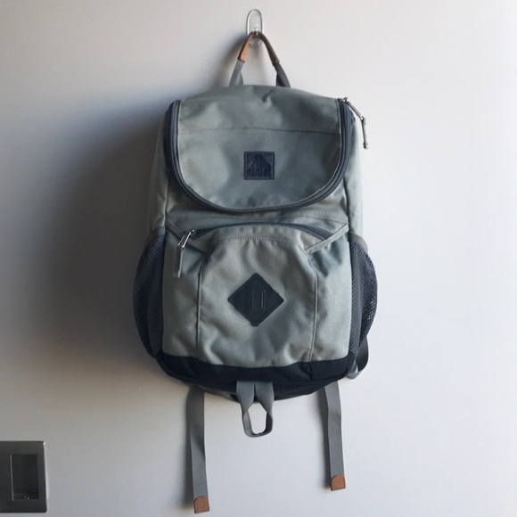ll bean traverse backpack